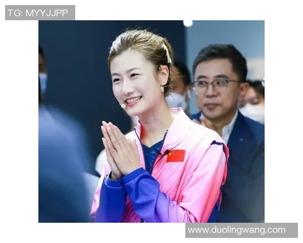 杨娜专访：从初学者到飞盘高手的成长与挑战之路